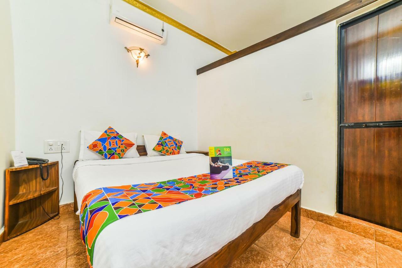 Fabhotel Yoyo Cottage With Pool - Nr Chapora Fort 瓦加托 外观 照片